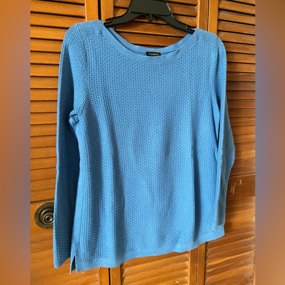 Talbots size M basket weave stitch sweater. EUC
